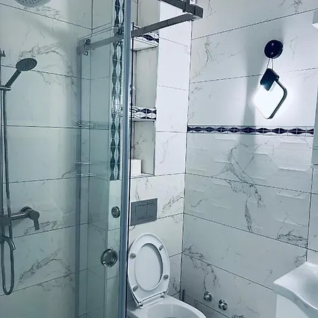 馨之家-华人公寓民宿 三室一厅