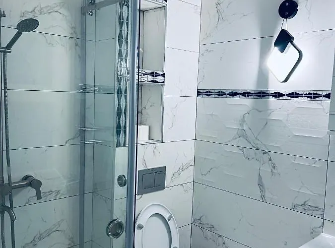 馨之家-华人公寓民宿 三室一厅